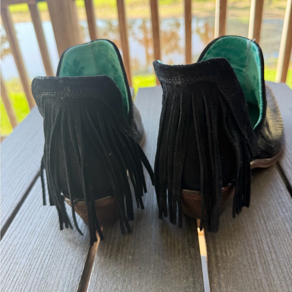 Corral Black Women’s Snakeskin Fringe Ankle Booties Teal Interior - Picture 3 of 5